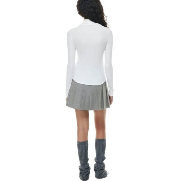 NWOT Aritzia Sundas Best Freshman Turtleneck - Picture 3 of 9